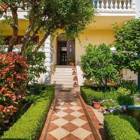 Villa Nada In Fazana - Near The Beach Екстер'єр фото