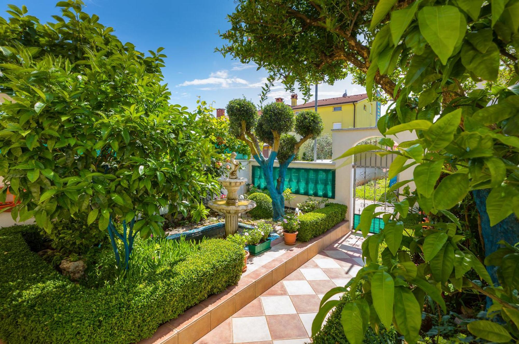 Villa Nada In Fazana - Near The Beach Екстер'єр фото