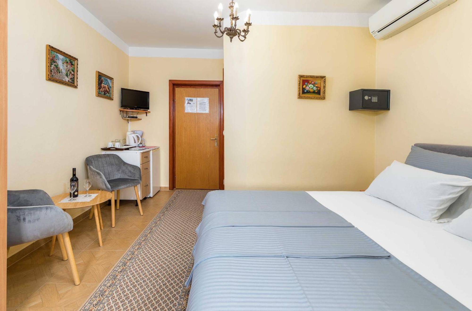 Villa Nada In Fazana - Near The Beach Екстер'єр фото