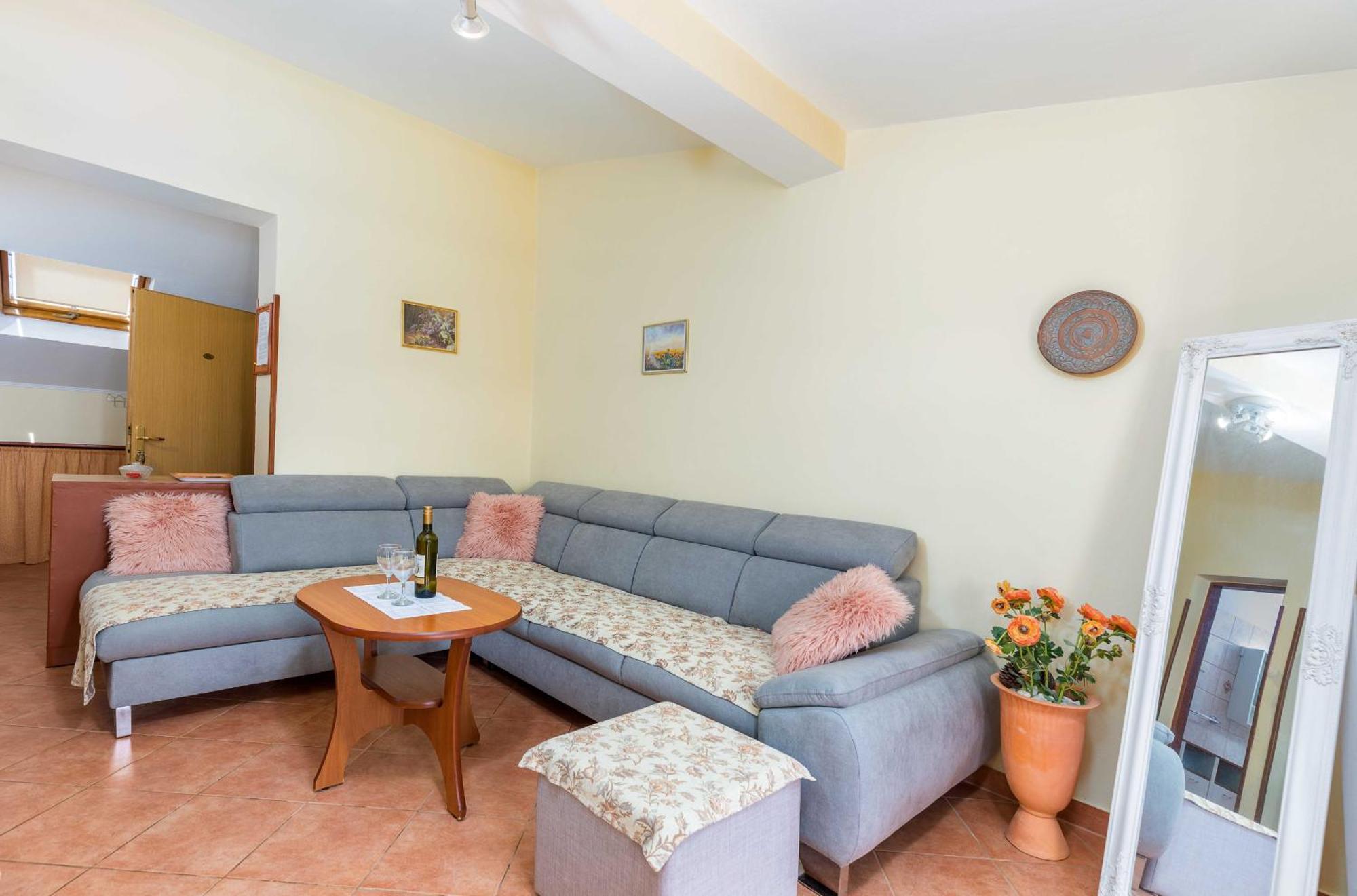 Villa Nada In Fazana - Near The Beach Екстер'єр фото